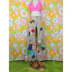 Boho Hippy Vintage 70s Levis Parched Bell Bottoms